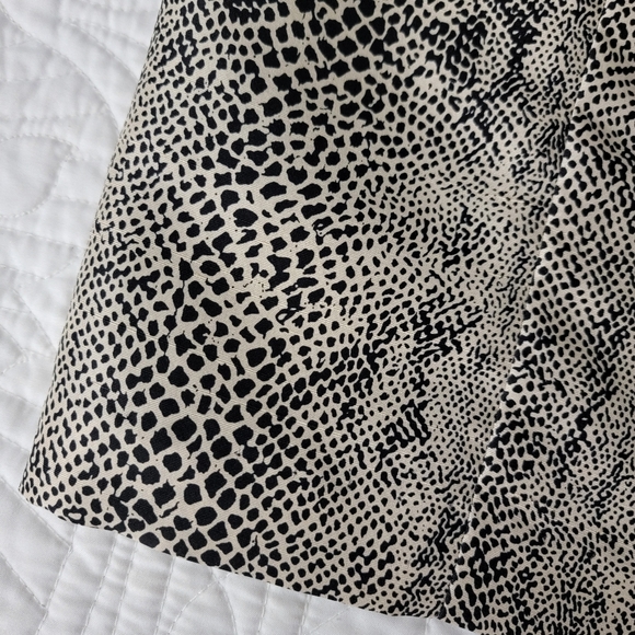 Robbie Bee Womens 100% Silk Snake Print Sleeveless Sheath Dress Size 6 - Picture 2 of 13